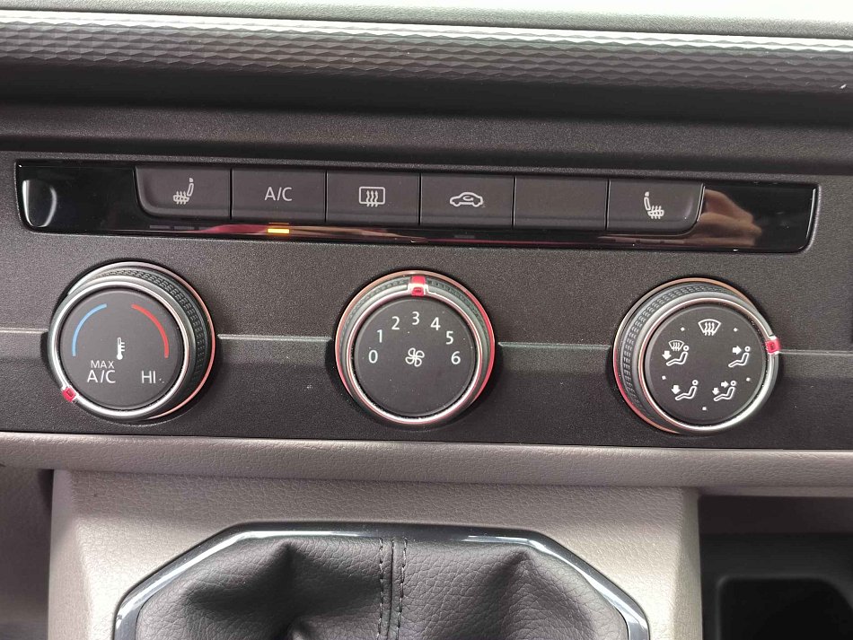 Volkswagen Transporter 2.0TDi  T6.1
