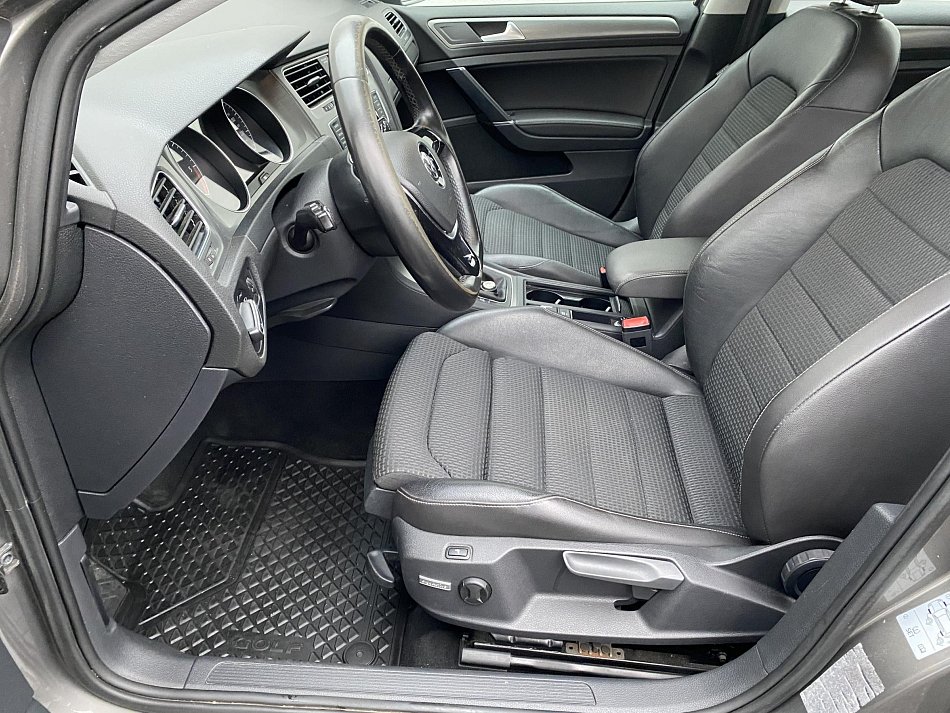 Volkswagen Golf 1.6 TDi Comfortline 4x4