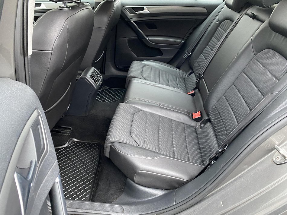 Volkswagen Golf 1.6 TDi Comfortline 4x4