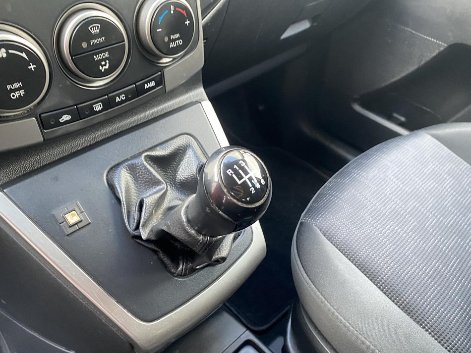 Mazda 5 2.0 D  7míst