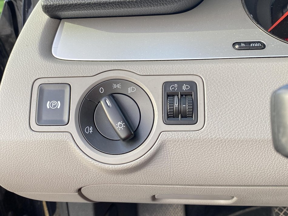 Volkswagen Passat 1.6 i  Variant