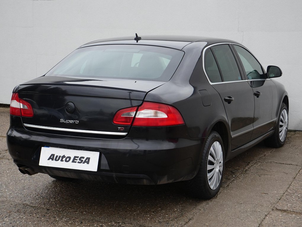 Škoda Superb II 2.0 TDi Ambition