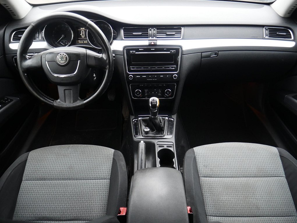 Škoda Superb II 2.0 TDi Ambition