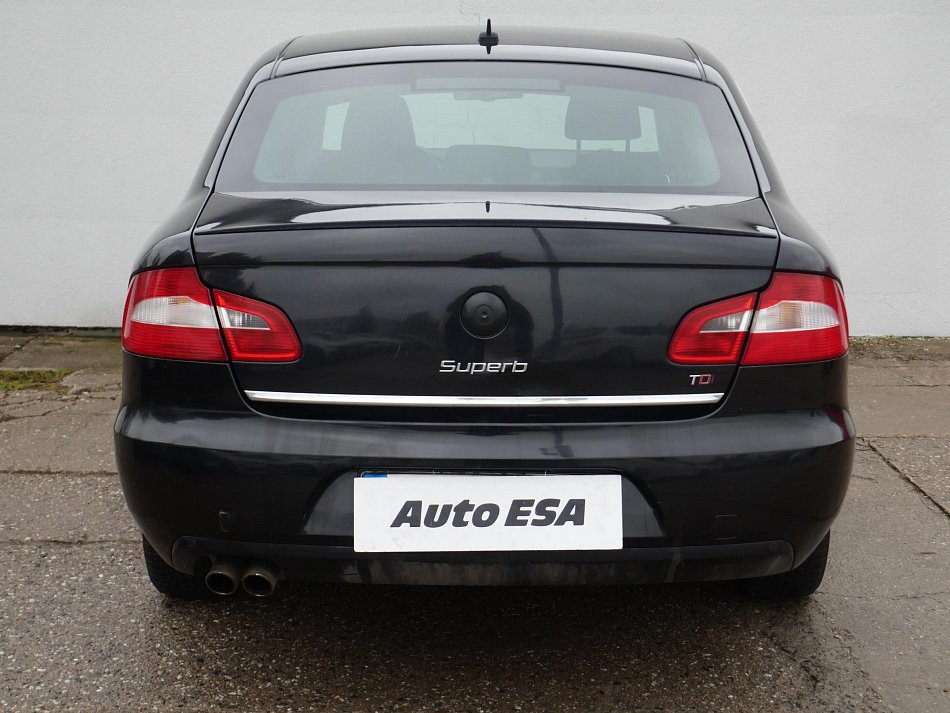 Škoda Superb II 2.0 TDi Ambition