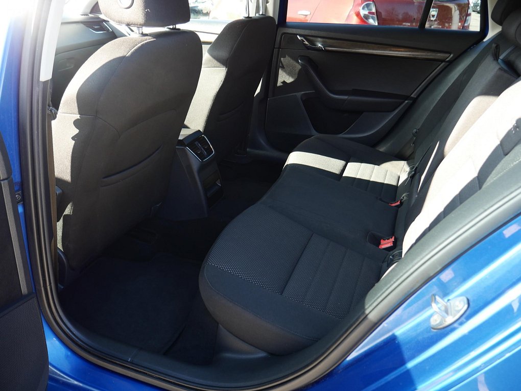 Škoda Octavia III 2.0 TDi Scout 4x4