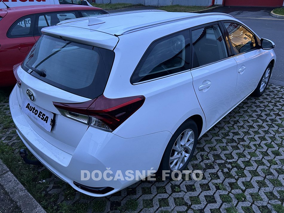 Toyota Auris 1.6 VVT-i 