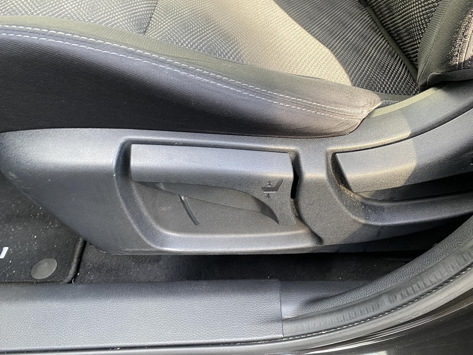 Nissan Qashqai 1.2 DiG-T N-Connecta 4x2