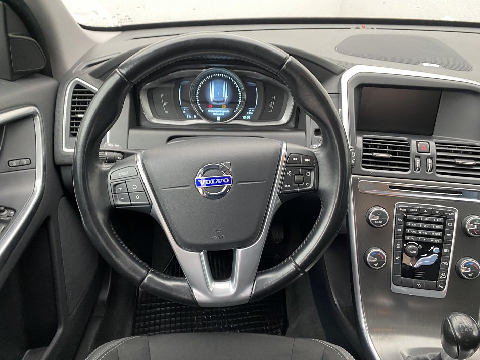 Volvo XC60 2.4 D4 Momentum AWD