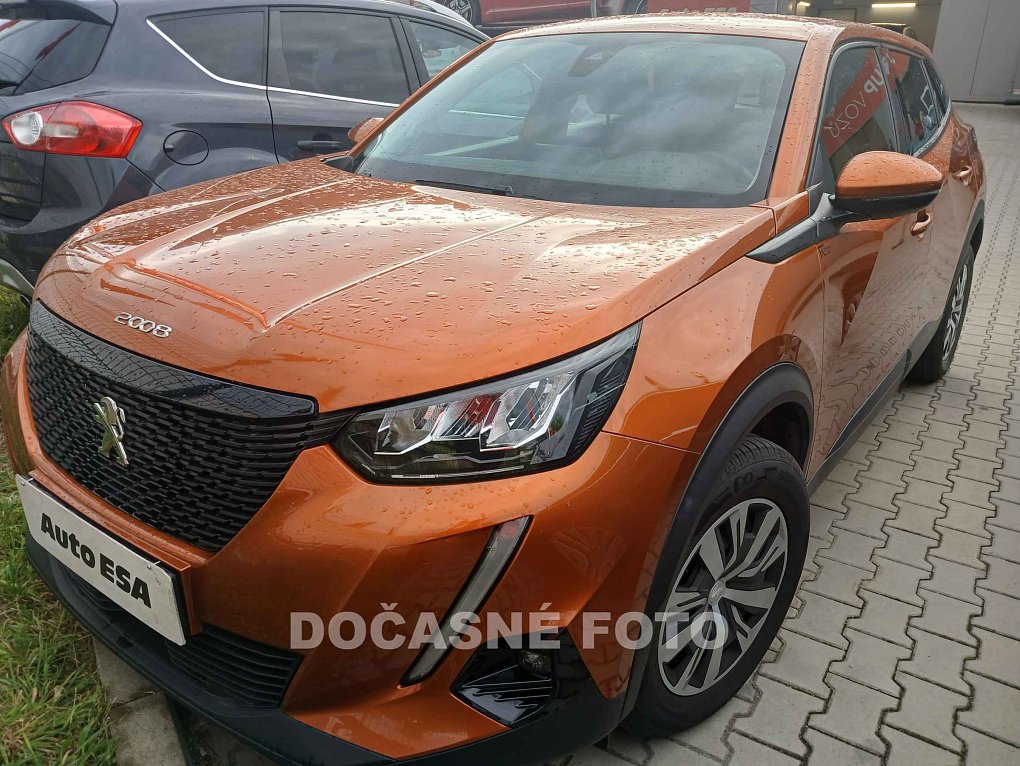 Peugeot 2008 1.2i 