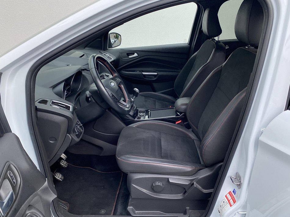 Ford Kuga 1.5 EB ST-Line