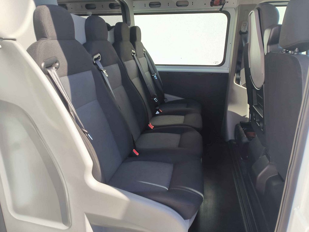 Renault Master 2.3dCi  L2H2 7míst