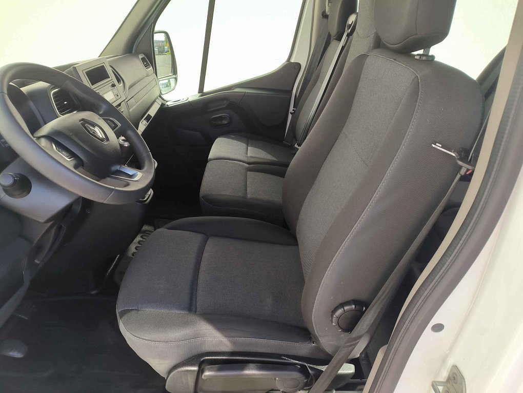Renault Master 2.3dCi  L2H2 7míst