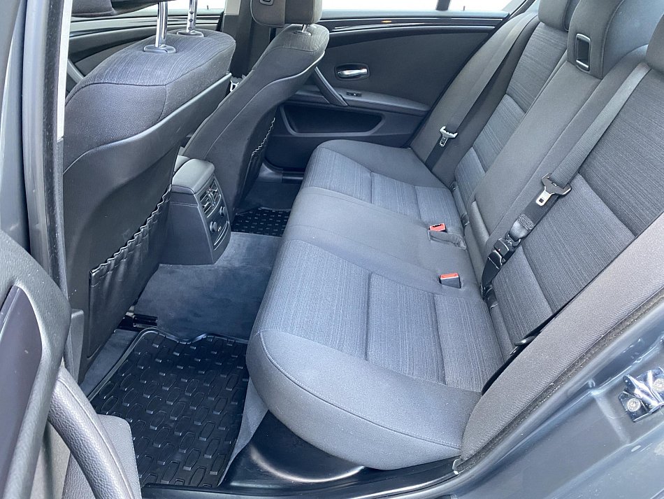 BMW Řada 5 3.0i  525i