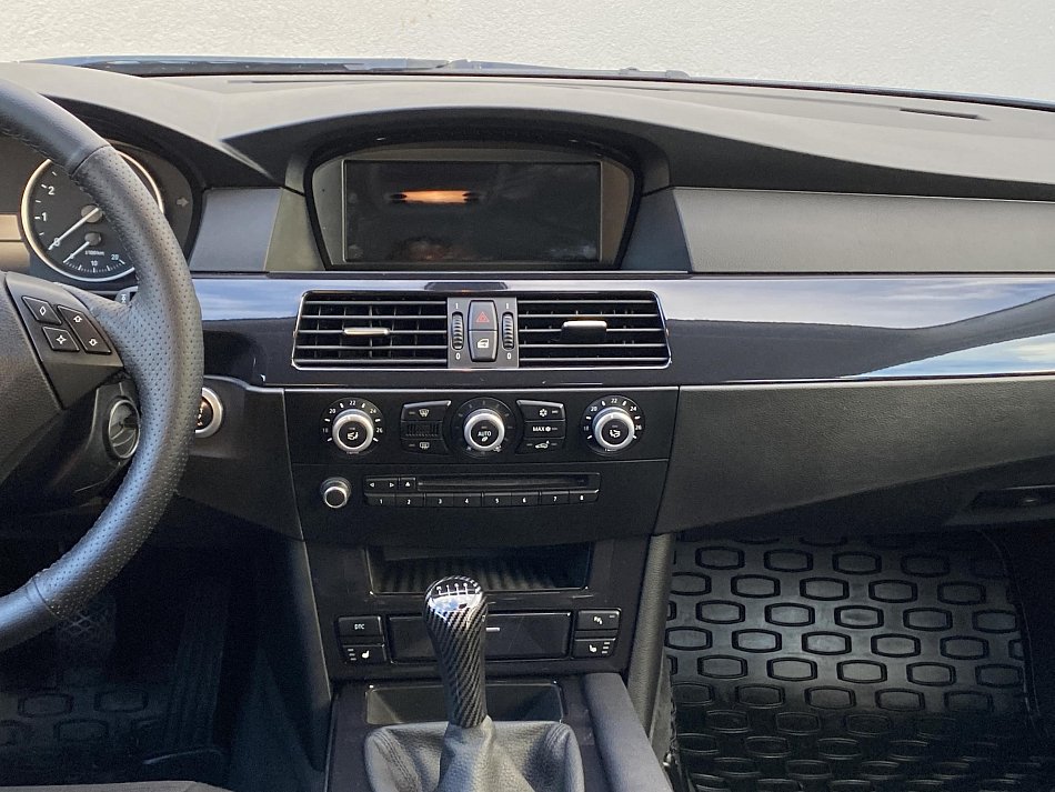 BMW Řada 5 3.0i  525i