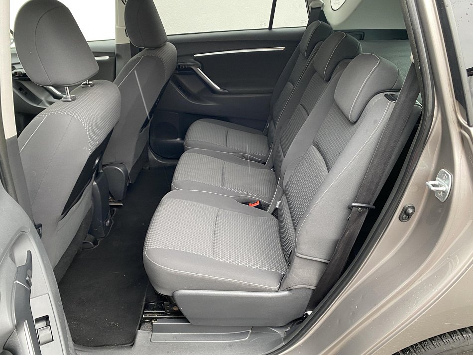Toyota Verso 1.8i 