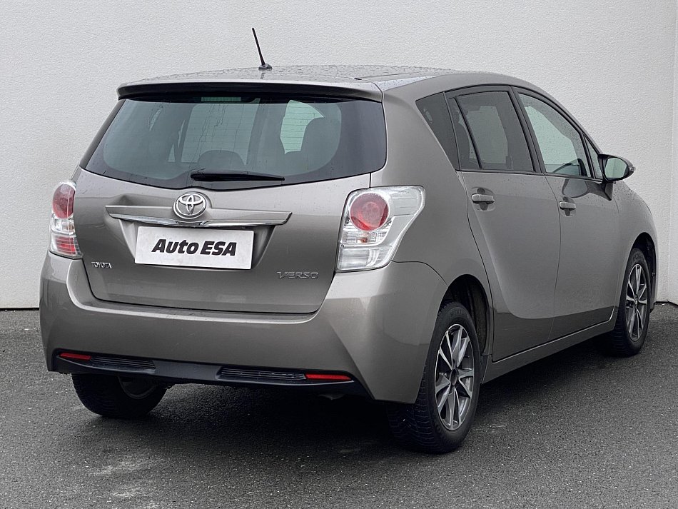 Toyota Verso 1.8i 