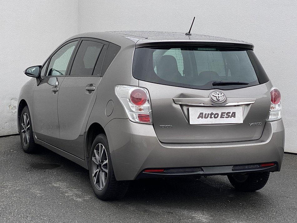 Toyota Verso 1.8i 