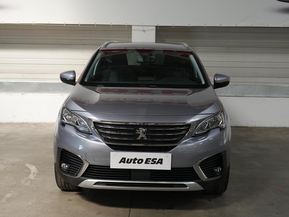 Peugeot 5008 1.2 PT Allure 7míst