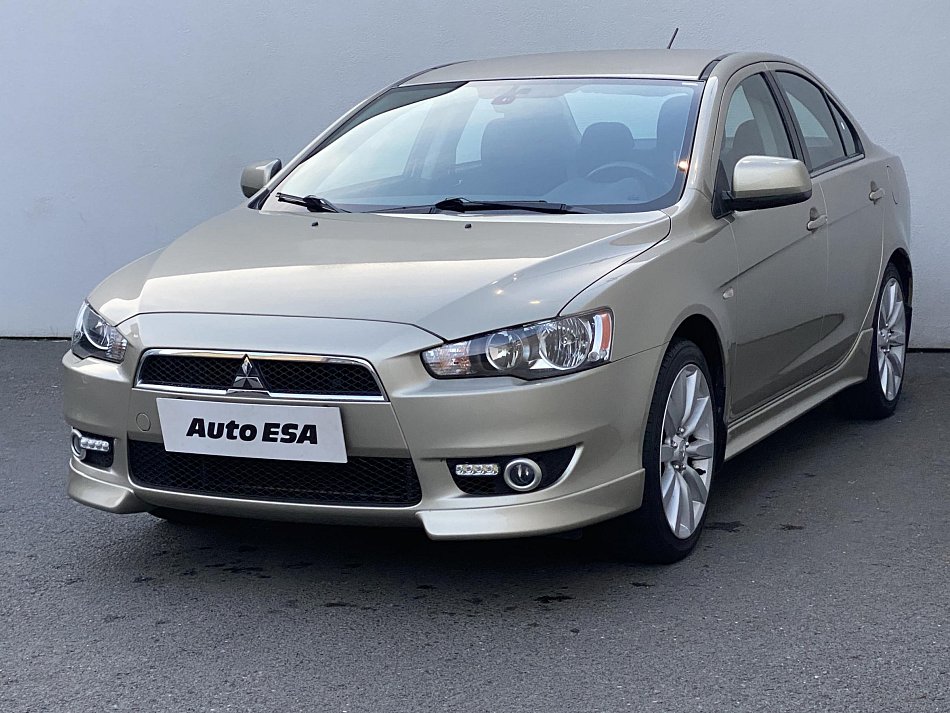 Mitsubishi Lancer 1.8 MiVEC Intense