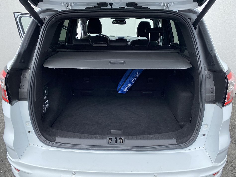 Ford Kuga 1.5 EB ST-Line