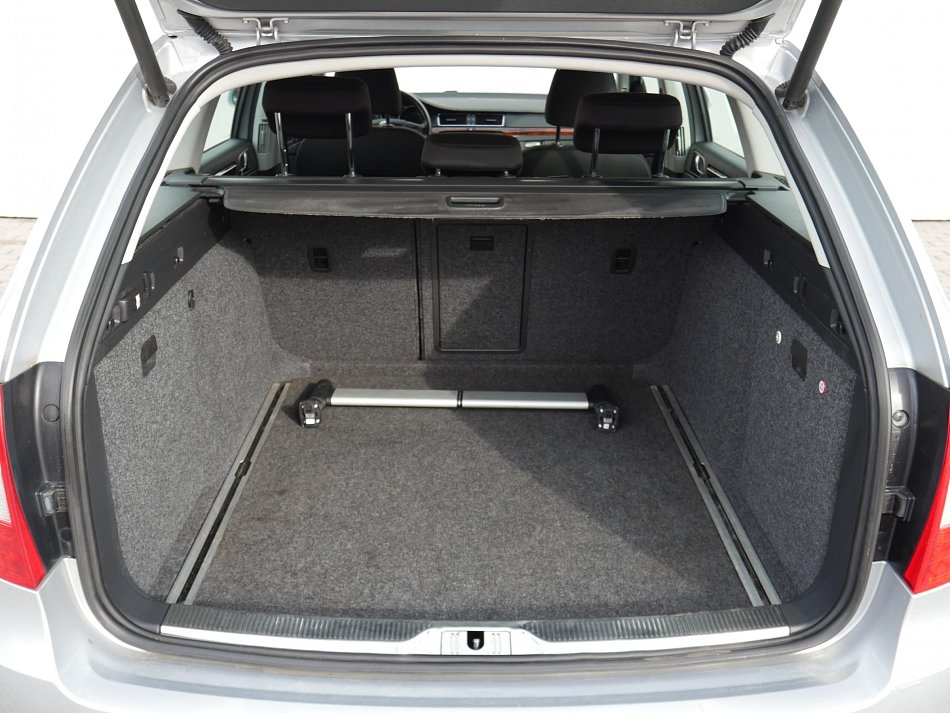 Škoda Superb II 2.0 TDi Elegance