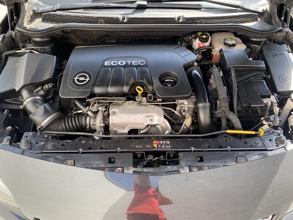 Opel Astra 1.6 CDTi Sport