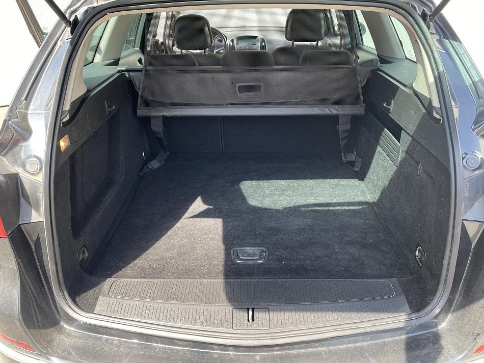 Opel Astra 1.6 CDTi Sport