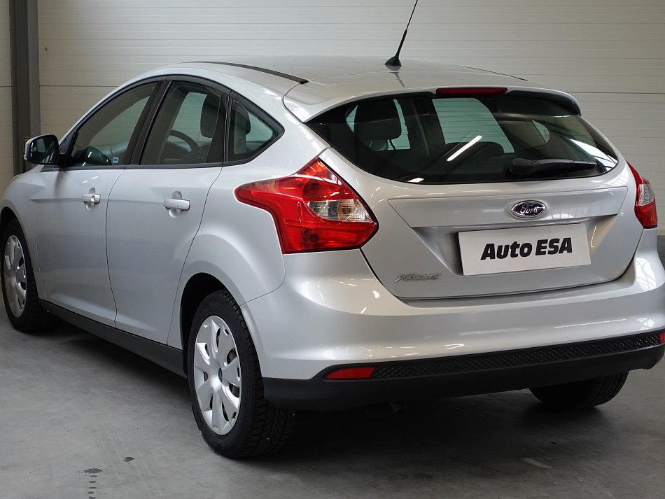 Ford Focus 1.6i 