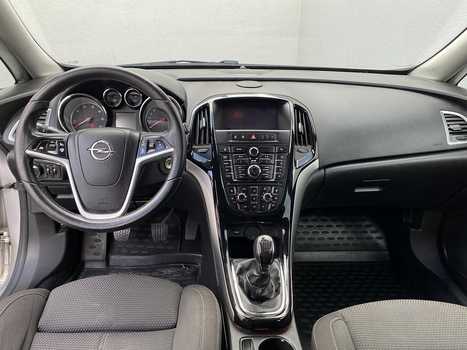 Opel Astra 1.6CDTi 