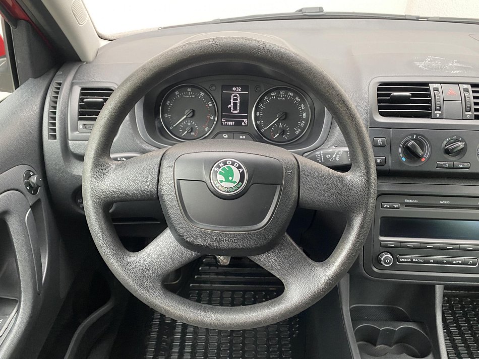 Škoda Fabia II 1.2 TSI Ambiente