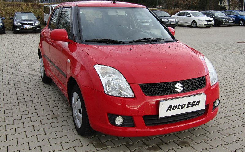 Suzuki Swift 1.3 i 