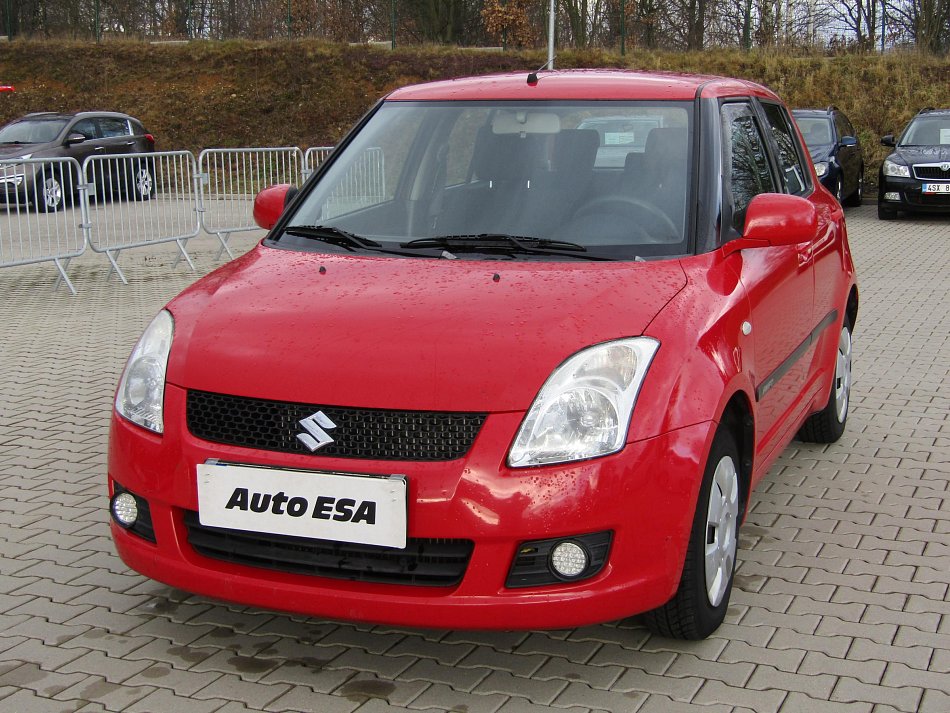 Suzuki Swift 1.3 i 