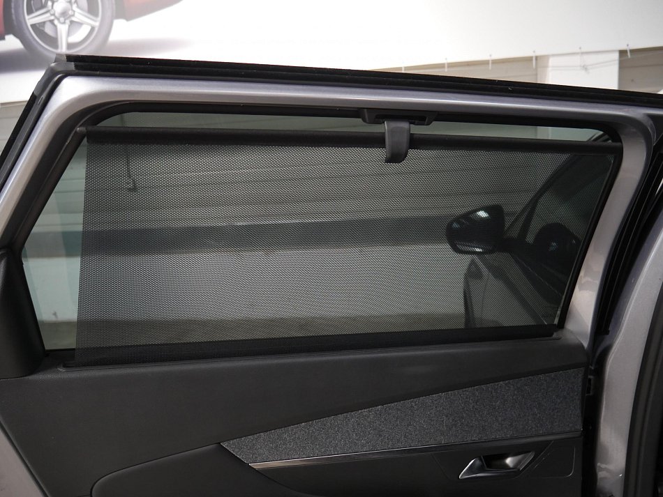 Peugeot 5008 1.2 PT Allure 7míst