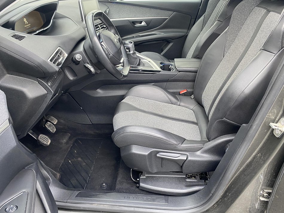 Peugeot 3008 1.5 HDi Allure