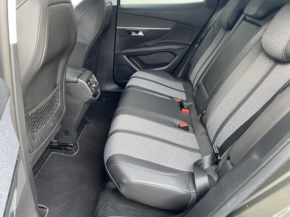 Peugeot 3008 1.5 HDi Allure