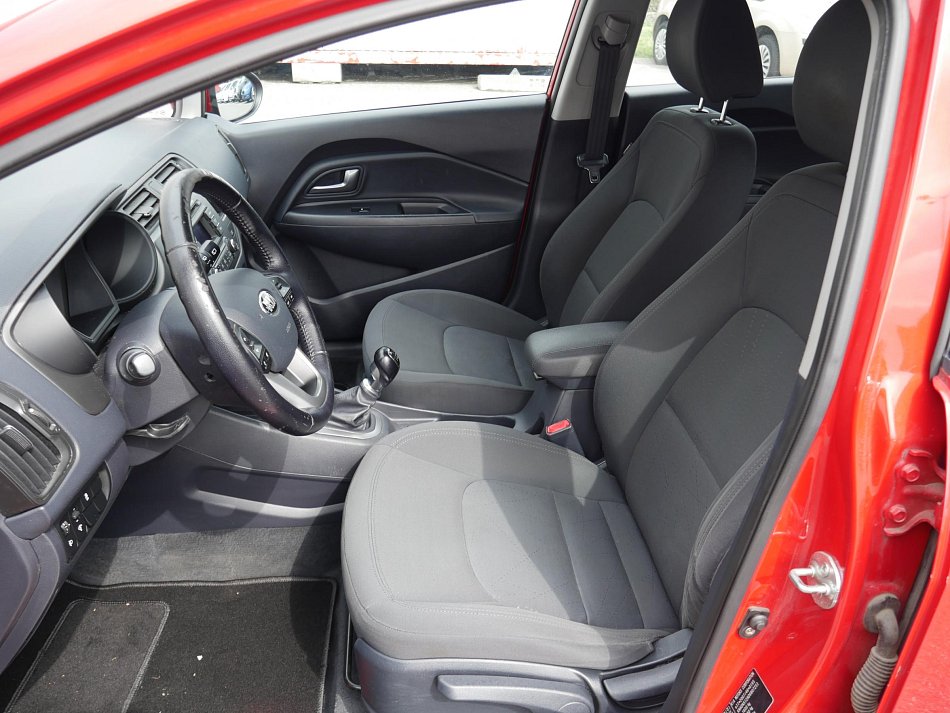 Kia Rio 1.4 i 