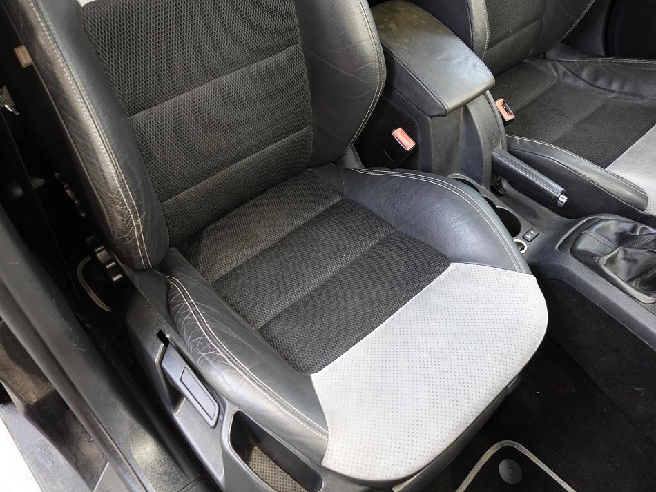 Škoda Octavia II 2.0 TDi RS