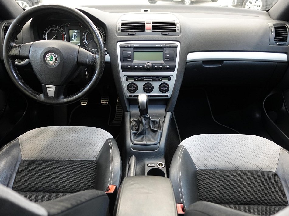 Škoda Octavia II 2.0 TDi RS