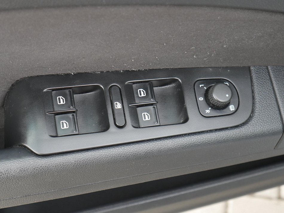 Škoda Superb II 2.0 TDi Elegance