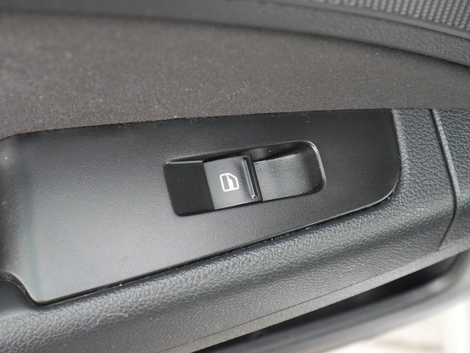 Škoda Superb II 2.0 TDi Elegance