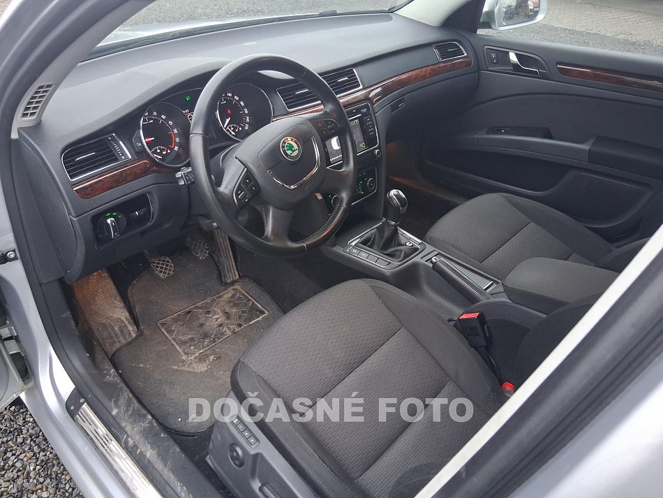 Škoda Superb II 2.0 TDi Elegance
