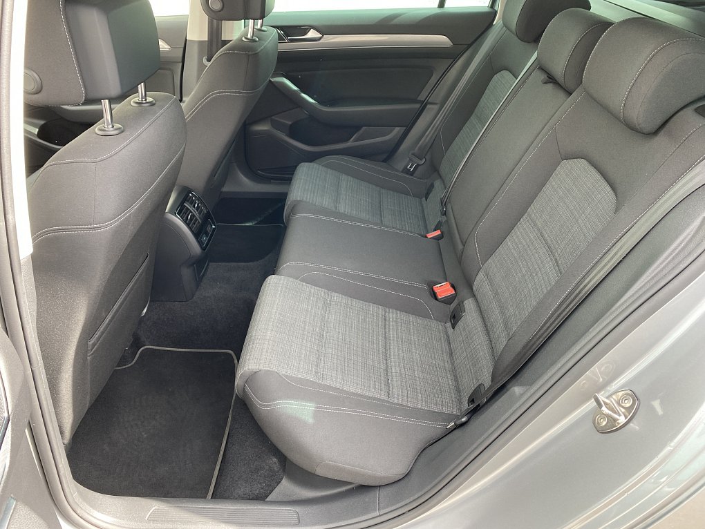 Volkswagen Passat 1.6 TDi Business