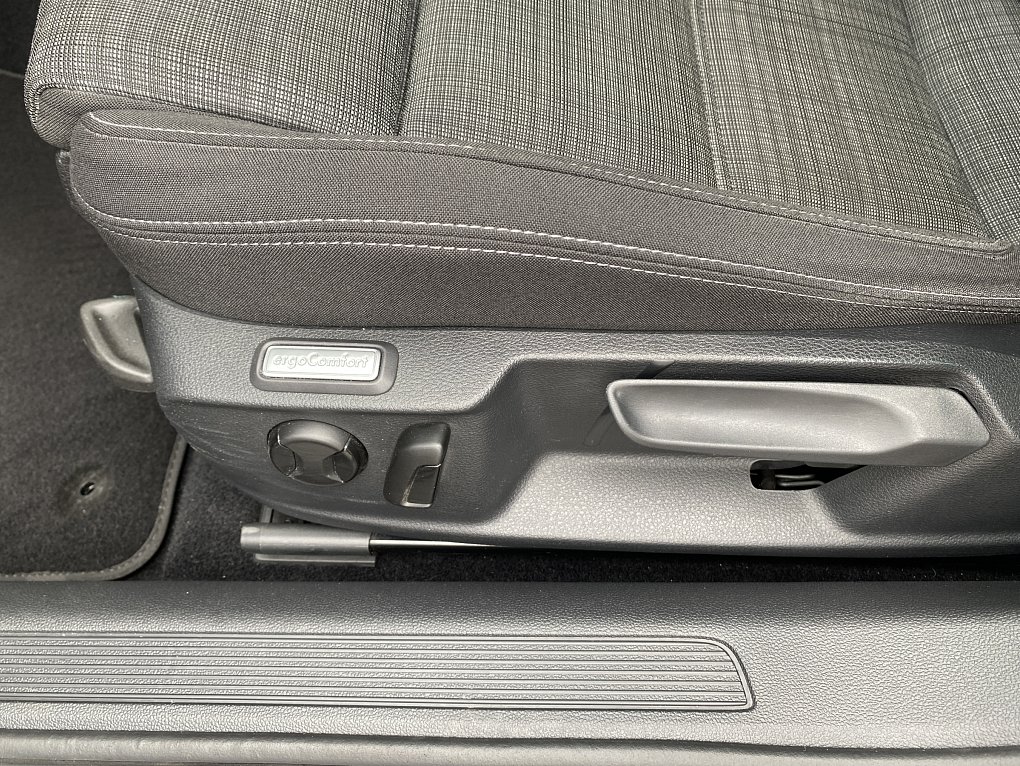 Volkswagen Passat 1.6 TDi Business