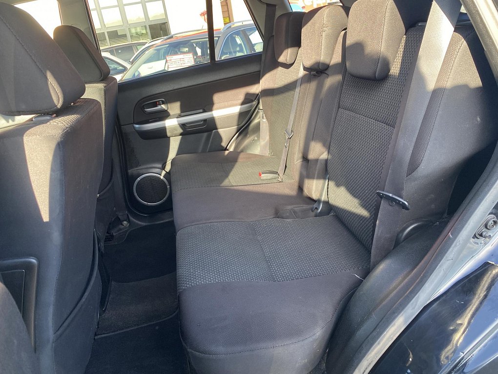 Suzuki Grand Vitara 2.4i  4x4