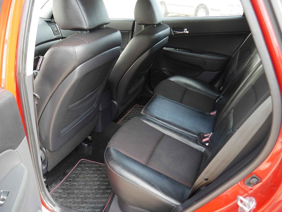 Hyundai I30 1.4 i 