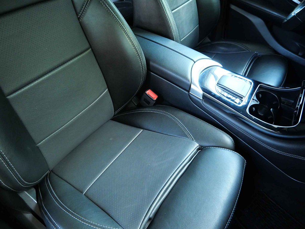 Mercedes-Benz GLC 2.0d  200d 4Matic
