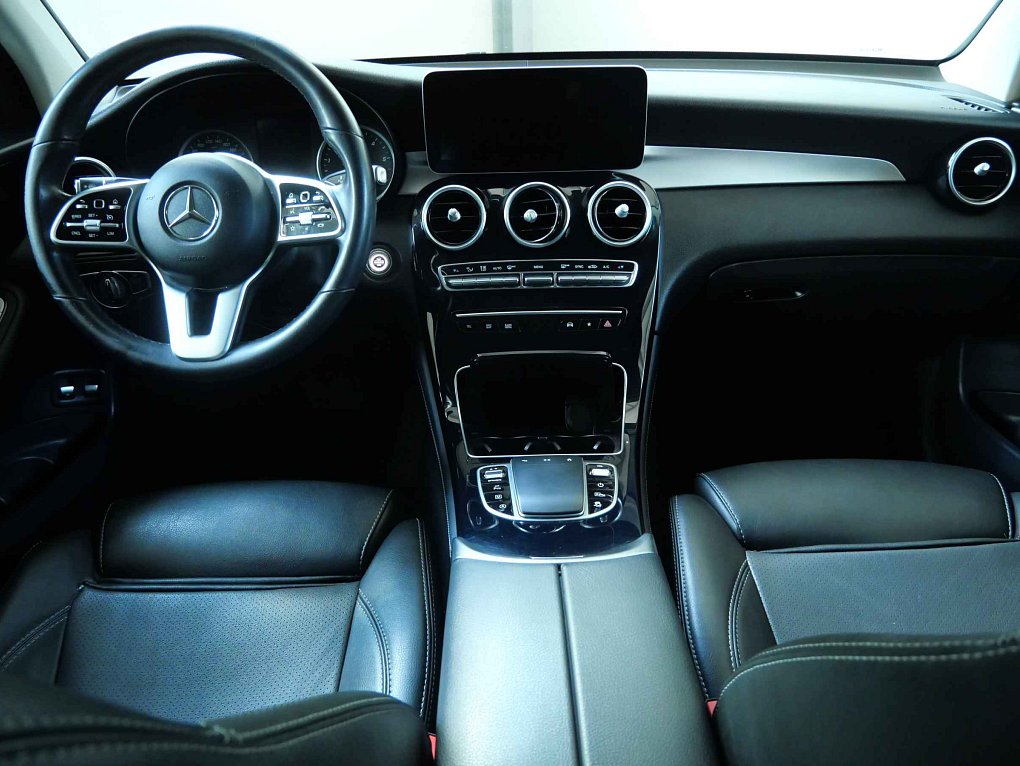 Mercedes-Benz GLC 2.0d  200d 4Matic