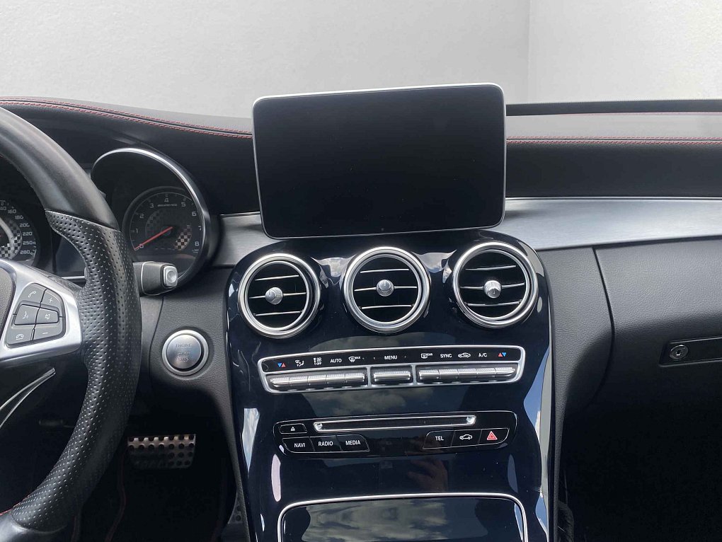 Mercedes-Benz Třída C 3.0 Biturbo AMG C450 4Matic