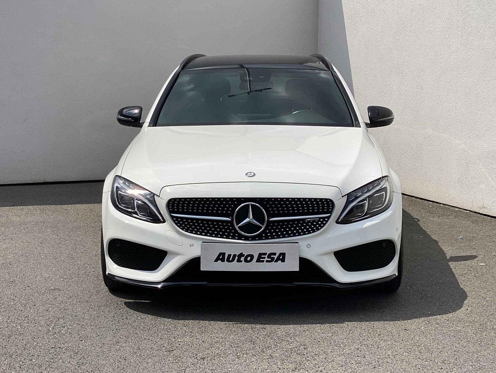 Mercedes-Benz Třída C 3.0 Biturbo AMG C450 4Matic