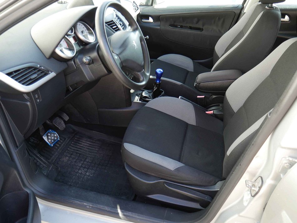 Peugeot 207 1.6 HDi 